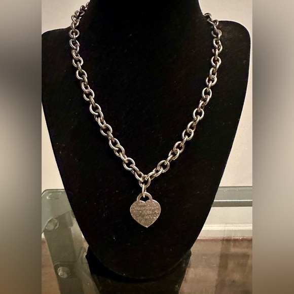 Tiffany & Co. Sterling Silver Cursive Heart Necklace 18